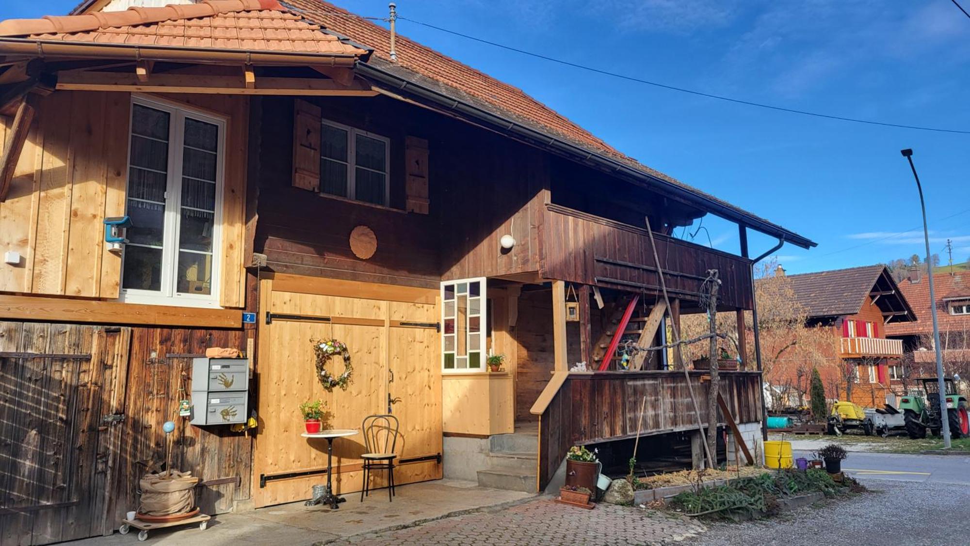 Auszeit Bed and Breakfast Wattenwil Buitenkant foto