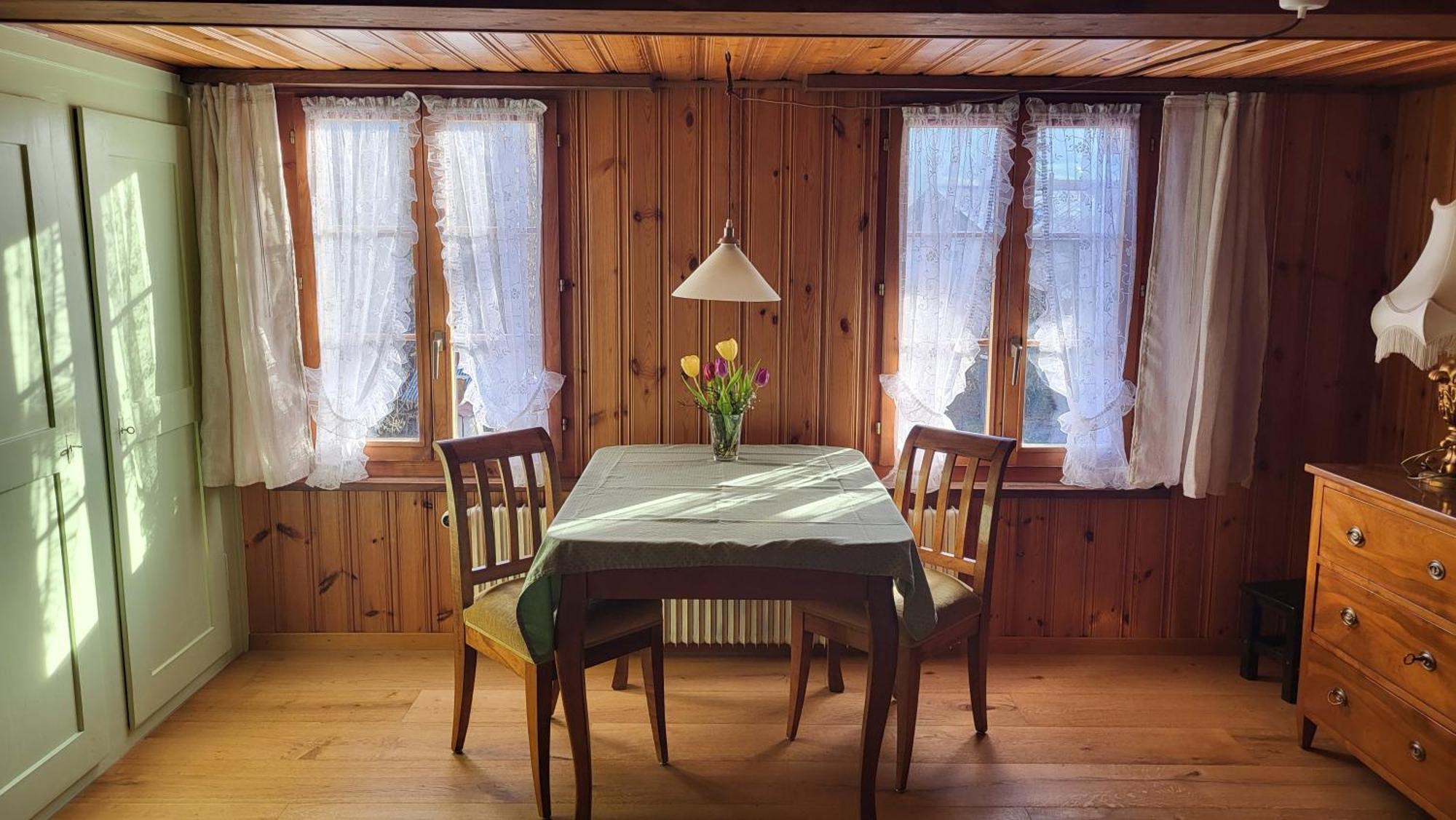 Auszeit Bed and Breakfast Wattenwil Buitenkant foto